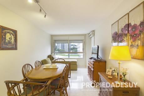 Departamento En Venta De 1 Dormitorio - 1 Baños En Punta Del Este
