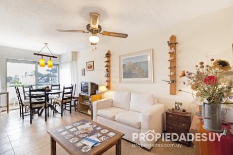 Departamento En Venta De 1 Dormitorio - 1 Baños En Punta Del Este