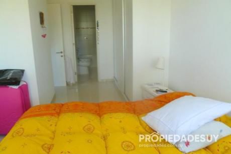 Pni - Departamento En Venta De 2 Dormitorios - 2 Baños En Punta Del Este