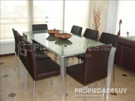 Departamento En Venta De 3 Dormitorios - 2 Baños En Punta Del Este