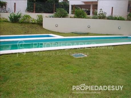 Departamento En Venta De 4 Dormitorios - 5 Baños En Punta Del Este