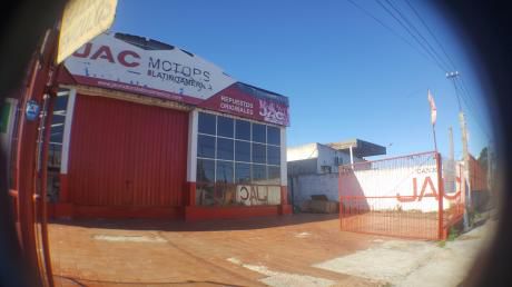 Excelente Local Galpón $ 48.000