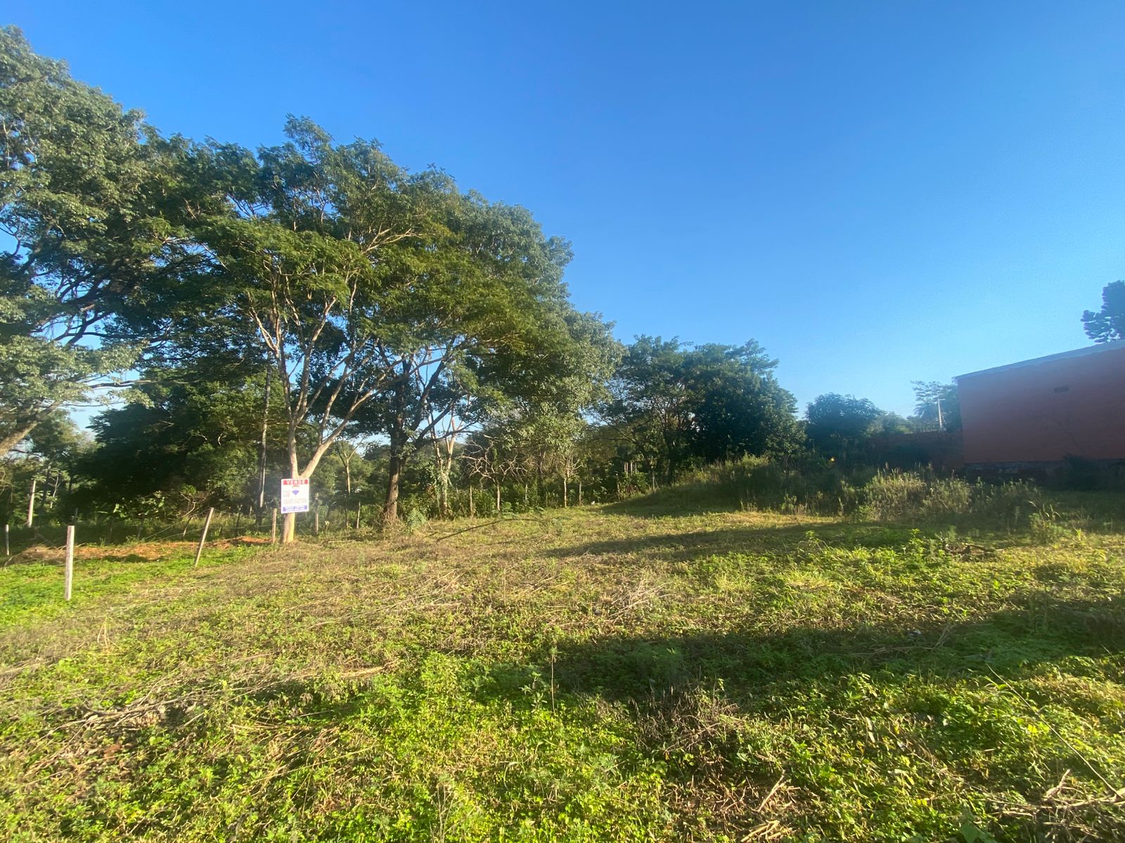 En venta amplio terreno en ypane — foto 3