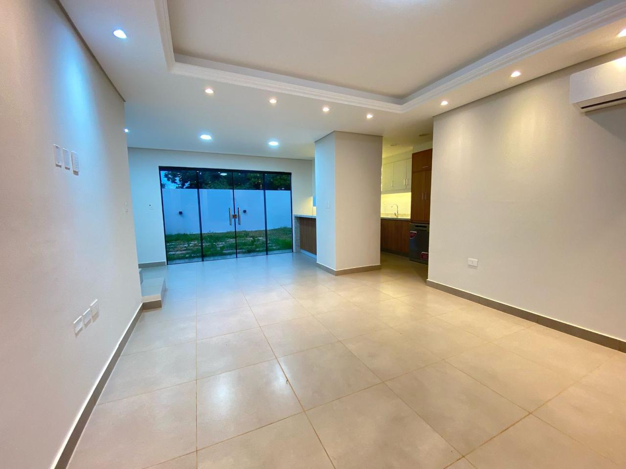 Vendo Moderna Casa En Barrio Cerrado - San Lorenzo — foto 2