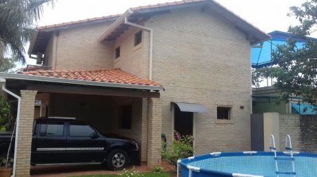 Tierra Inmobiliaria-vende Hermosa Casa En Barrio Cerrado ! Villa Adela Luque