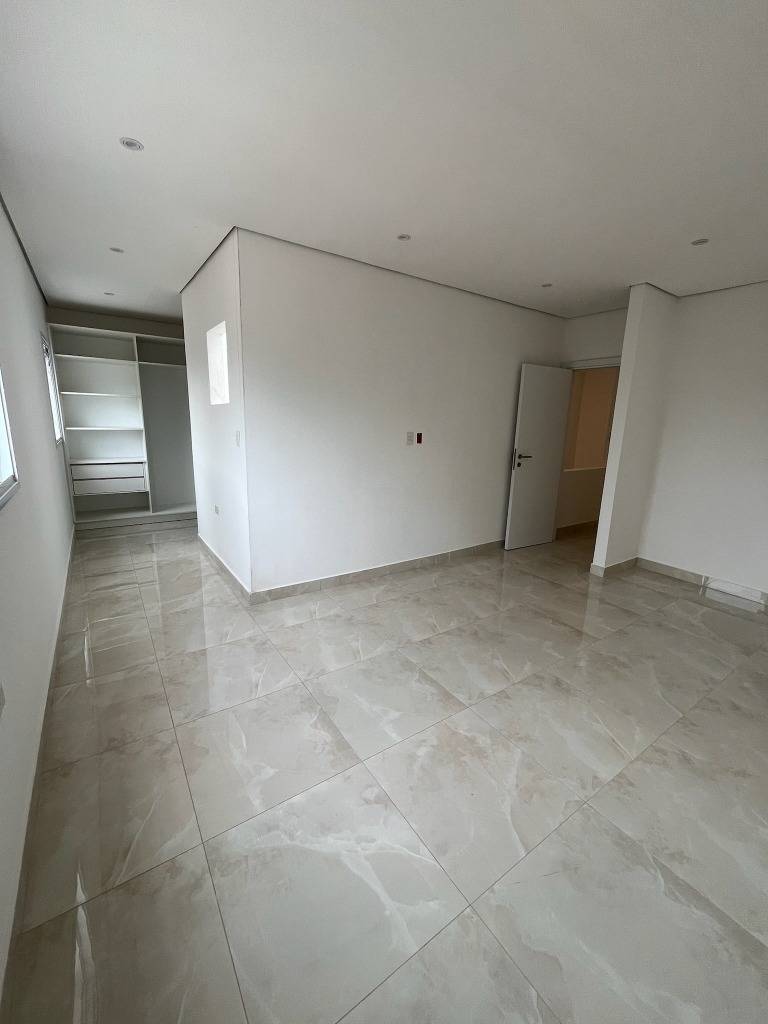 ALQUILO DUPLEX CON PISCINA EN LUQUE — foto 3