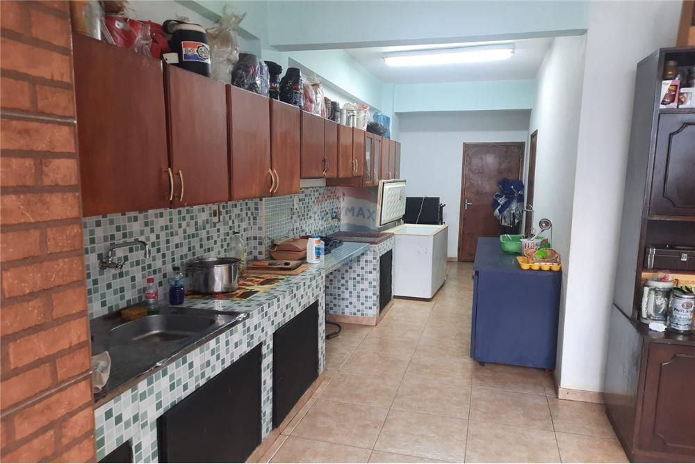 Edificio - Venta - Encarnación, Itapúa, Paraguay — foto 3