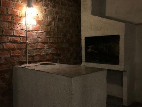Yaguarí Y Bulevard Artigas. Apto Dos Dormitorios En Pb
