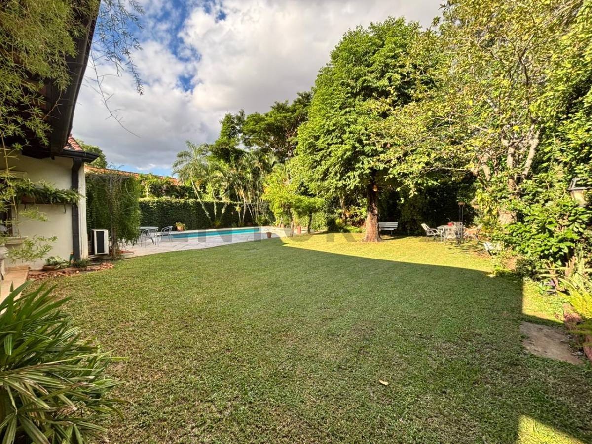 Casa en venta en Mburicaó