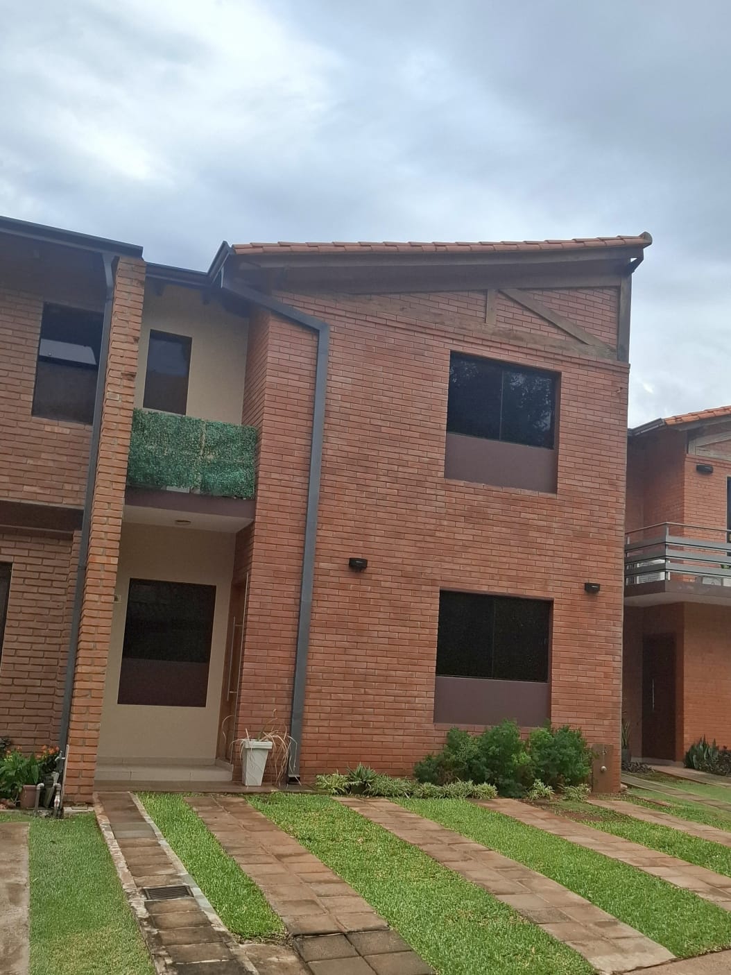 ALQUILO DUPLEX EN SAN LORENZO LAGUNA GRANDE — foto 2