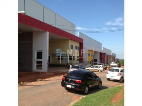 Tinglado De 2000 M2 Con 14 Metros De Altura