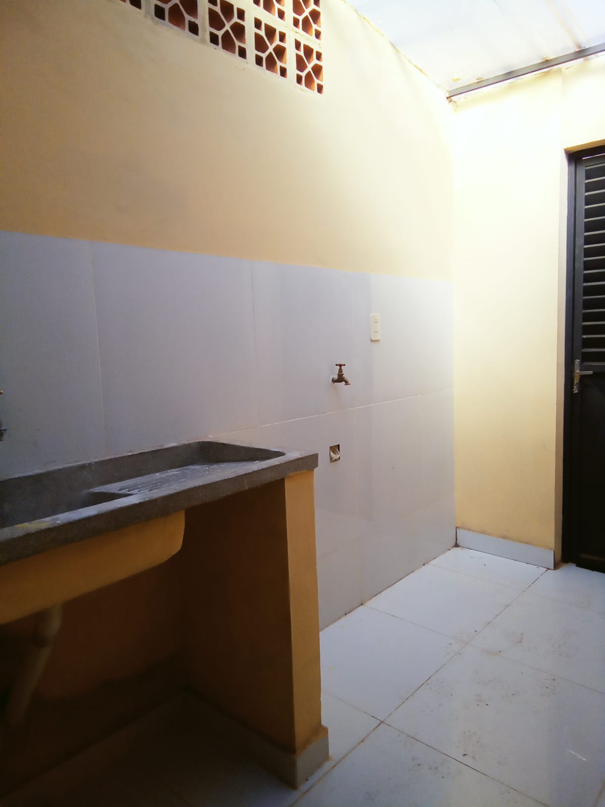 Alquilo Casa De 2 Dormitorios- Zona Super 6 Lambaré — foto 3