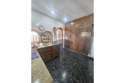 ALQUILO Casa Amoblada en Barrio Mburicao — foto 2