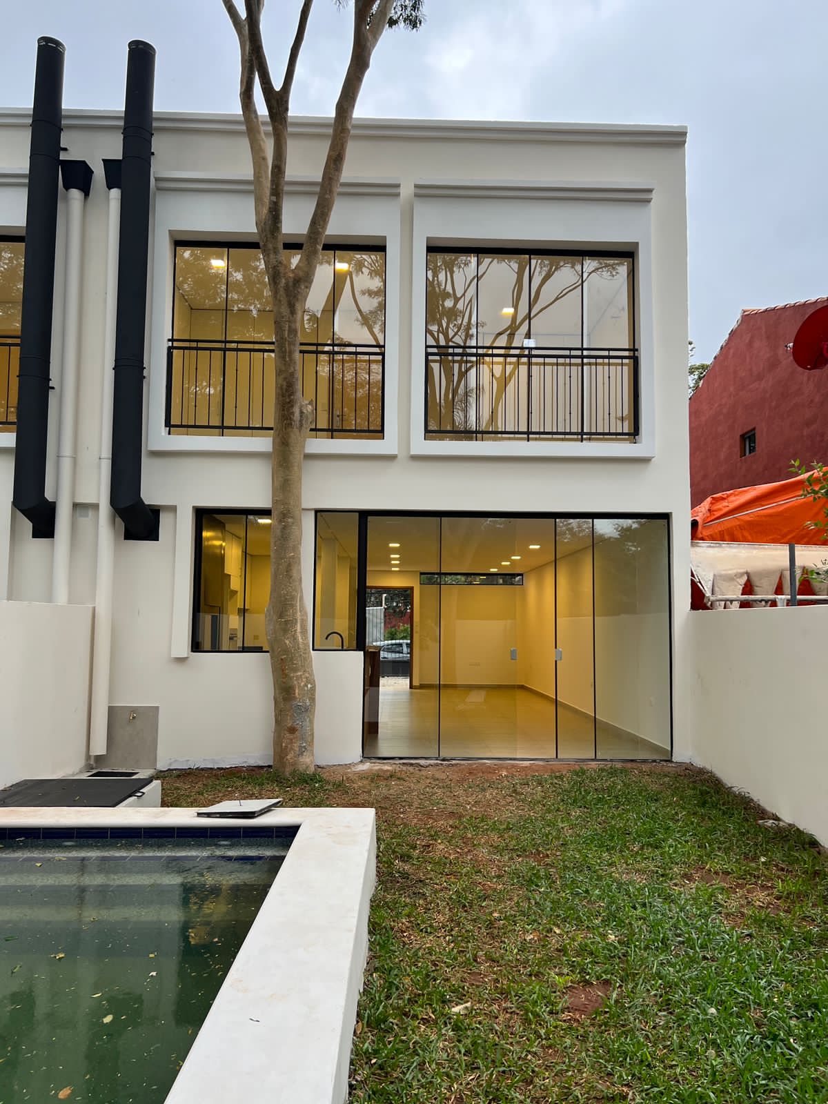 ÚNICOS DUPLEX ESTILO TOSCANO UBICADOS DETRÁS DE LA CONMEBOL — foto 2