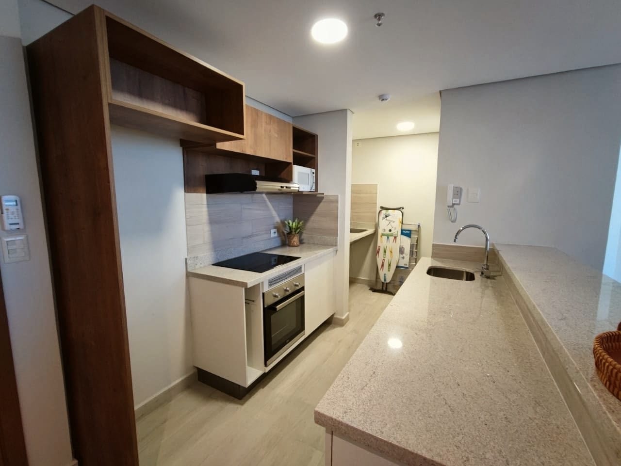 DEPARTAMENTO EN ALQUILER. EDIFICIO INFINITY. MBURUCUYÁ, ASUNCIÓN. PARAGUAY. — foto 3