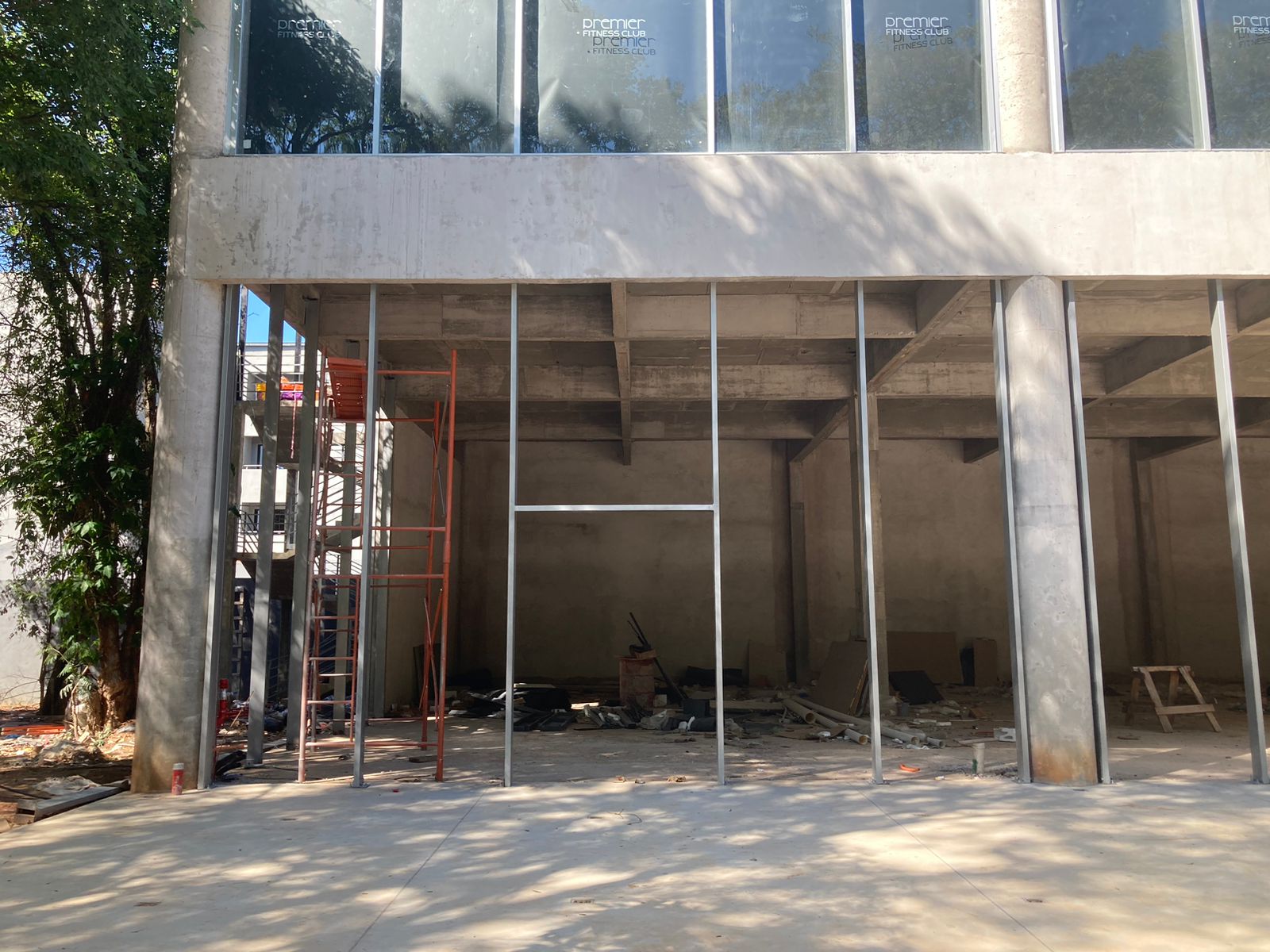 ALQUILO SALÓN COMERCIAL. ZONA AVENIDA SAN MARTIN. — foto 2