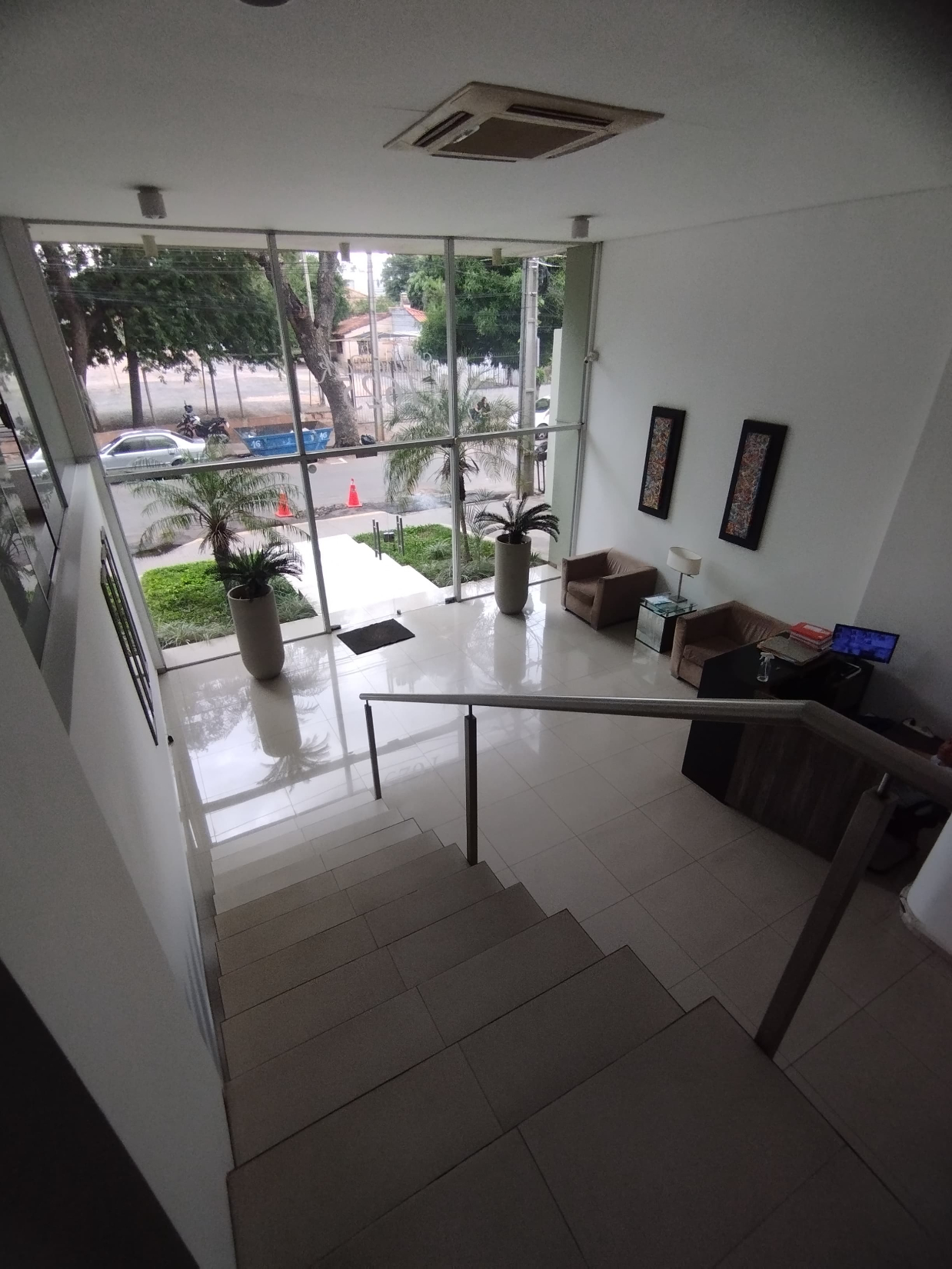 VENDO MONOAMBIENTE EJE CORPORATIVO — foto 3