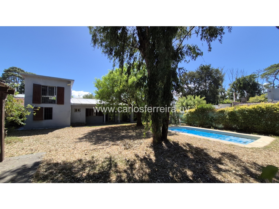 VENDE CASA 3 DORMITORIOS, APARTAMENTO Y AMPLIO TERRENO - ATLANTIDA SUR - foto 2