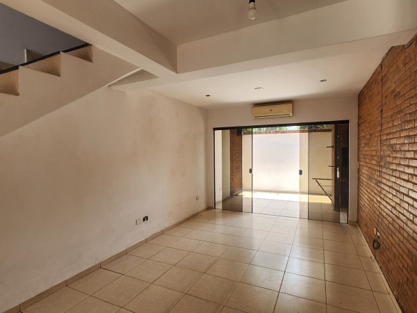 ALQUILER DE DÚPLEX – ZONA CIT — foto 2