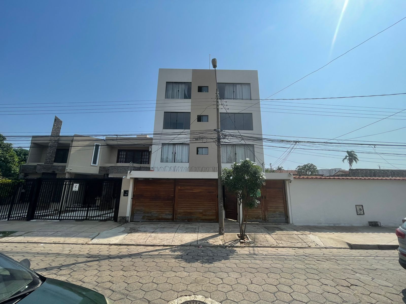 Departamento 2 Dorm. En Alquiler Av. Alemana Entre 3er Y 4to Anillo