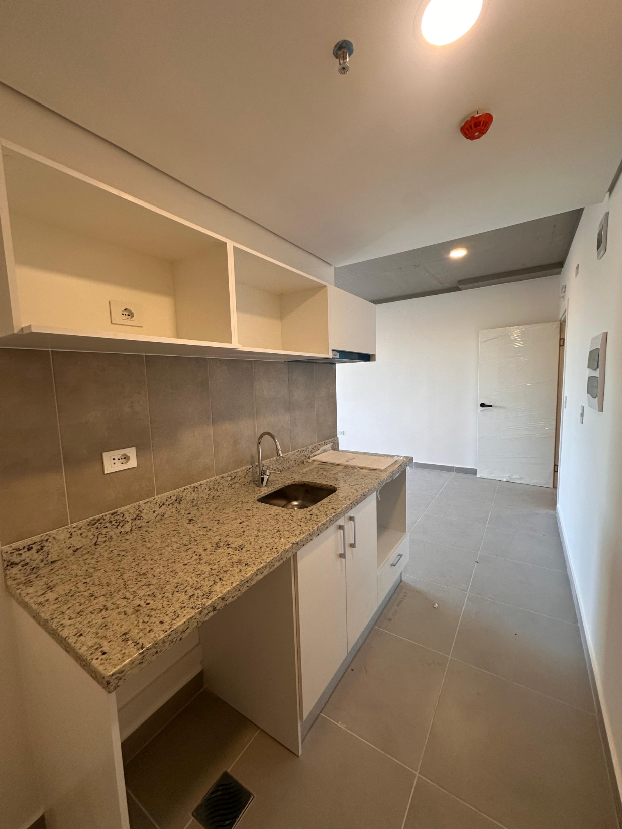 En venta Departamentos de uno y de dos dormitorios en el Edificio Alemania — foto 2