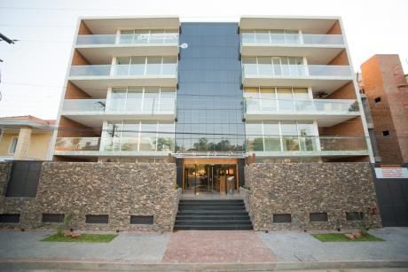 Penthouse De Lujo - 3 Dormitorios - Z/ Molas Lopez (curda-carmelitas Center)