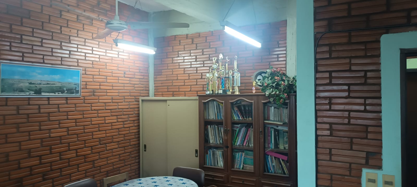 ALQUILER DE EX COLEGIO – IDEAL PARA INSTITUCIÓN, EMPRESA O EMPRENDIMIENTO — foto 2