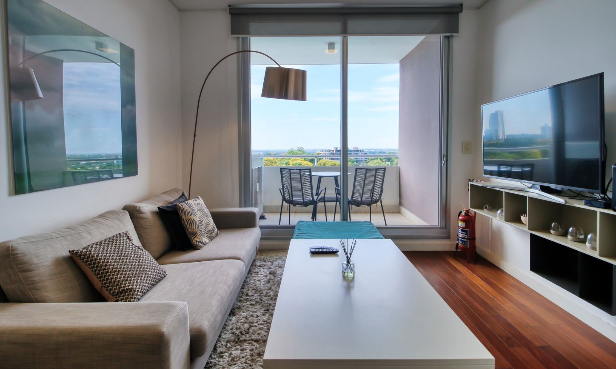 Departamento De 1 Dormitorio amoblado En Alquiler Zona Paseo La Galería — foto 2