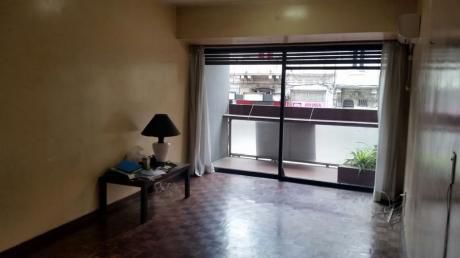 Solida Planta CÓmodo Apartamento Uruguay Y Andes
