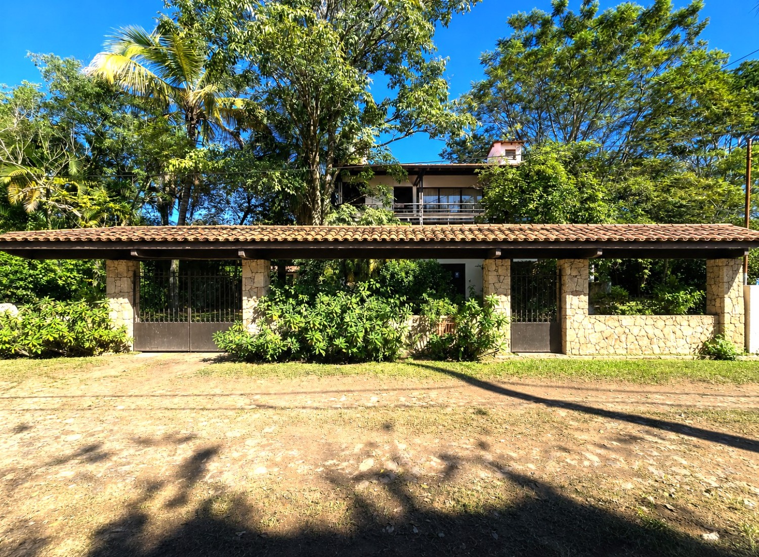 En venta amplia casa en San Bernardino a pasos del Lago — foto 2