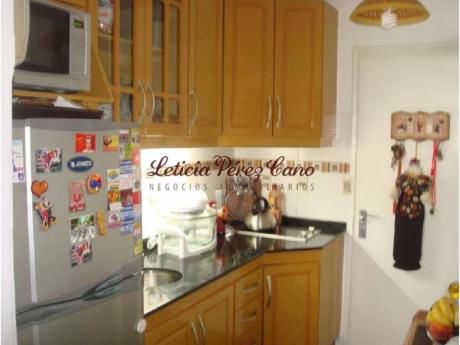 Apartamentos En Playa Mansa: Lpc12919a