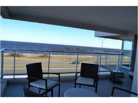 Apartamentos En Playa Mansa: Lpc13306a