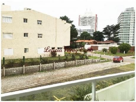 Apartamentos En Playa Brava: Lpc13767a