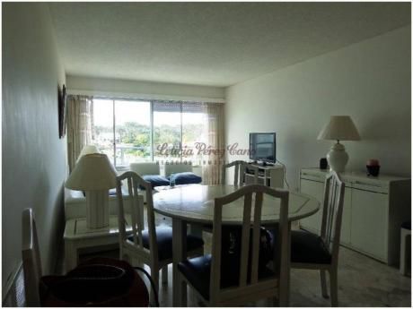 Apartamentos En Playa Mansa: Lpc14287a