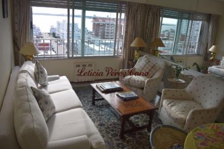 Apartamentos En Península: Lpc17756a