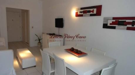 Apartamentos En Playa Mansa: Lpc17804a