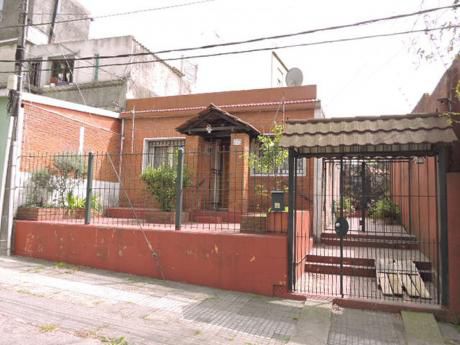 Casa En Padrón único En Brazo Oriental A Mts De Jose B Y Ordoñez