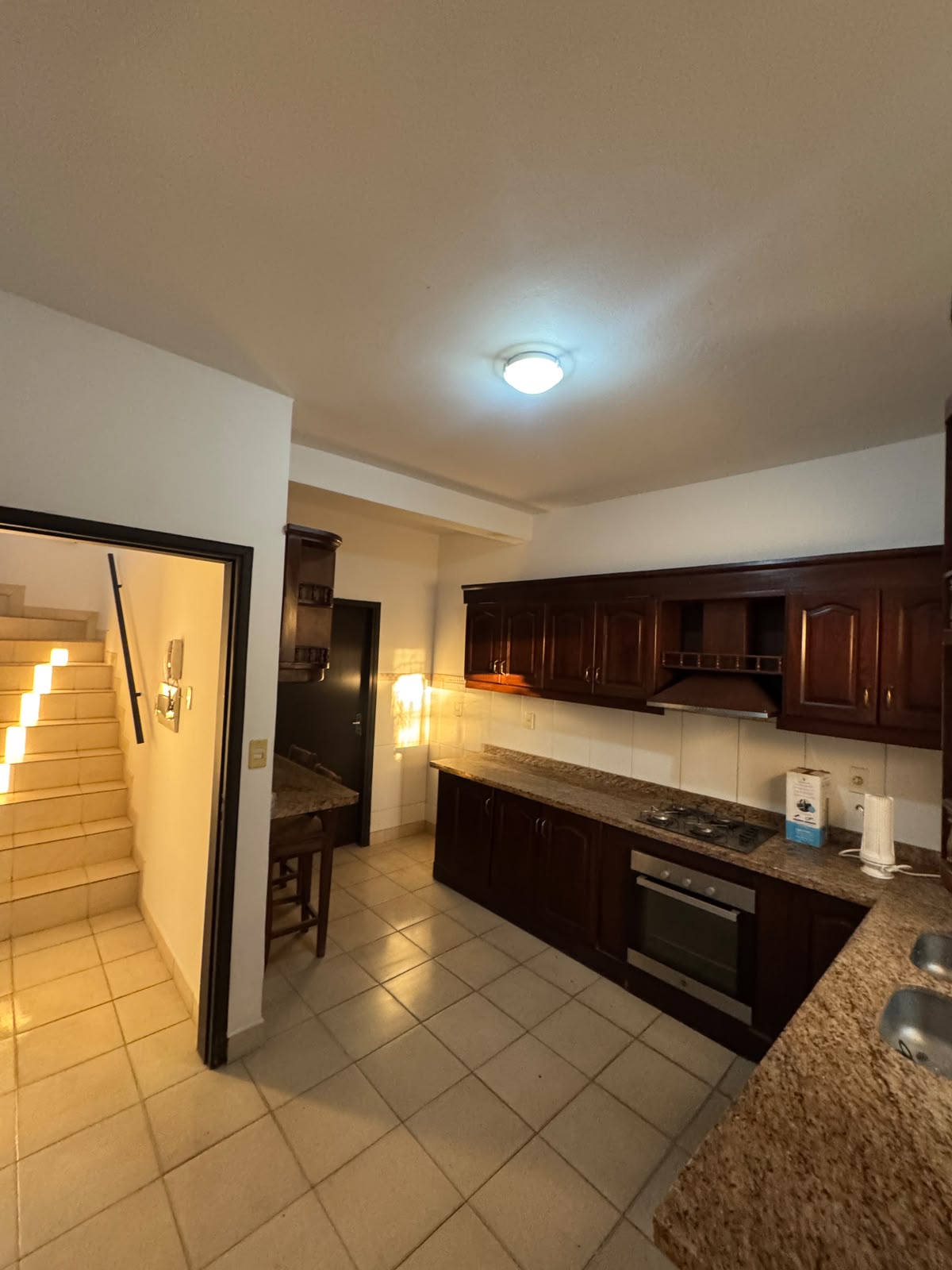 Alquilo Casa Con Piscina En Condominio Privado En Luque  En 7.400.000 Gs / Mes — foto 2