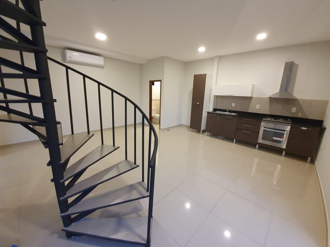 ALQUILER DE DUPLEX EN MBURUCUYA 2 DORM — foto 3