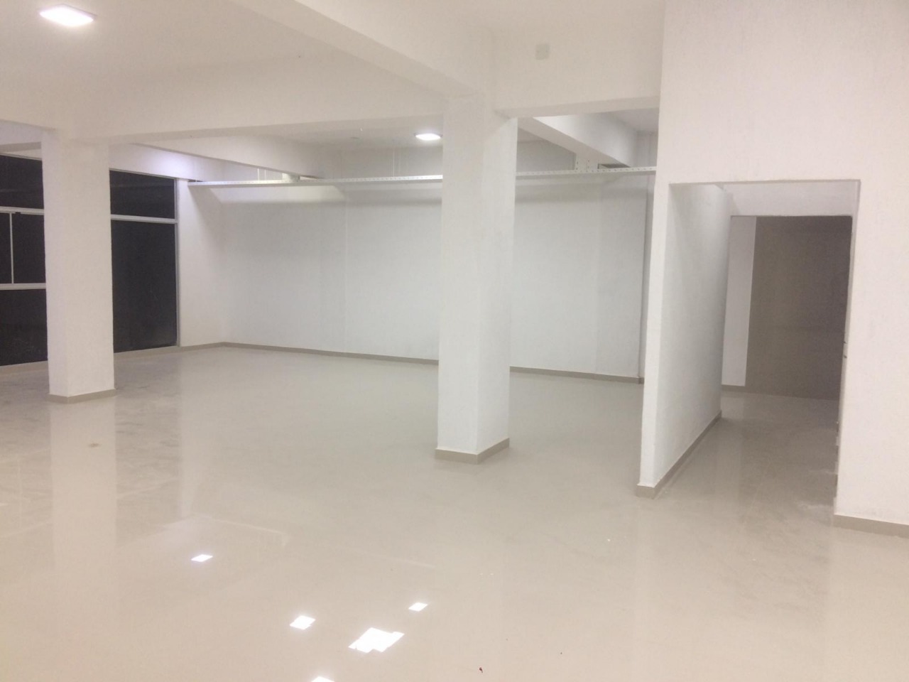 Alquilo Oficina Corporativa Sobre Avda Rca Argentina — foto 3