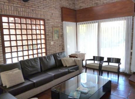 Casa Venta 4 Dormitorios Punta Gorda