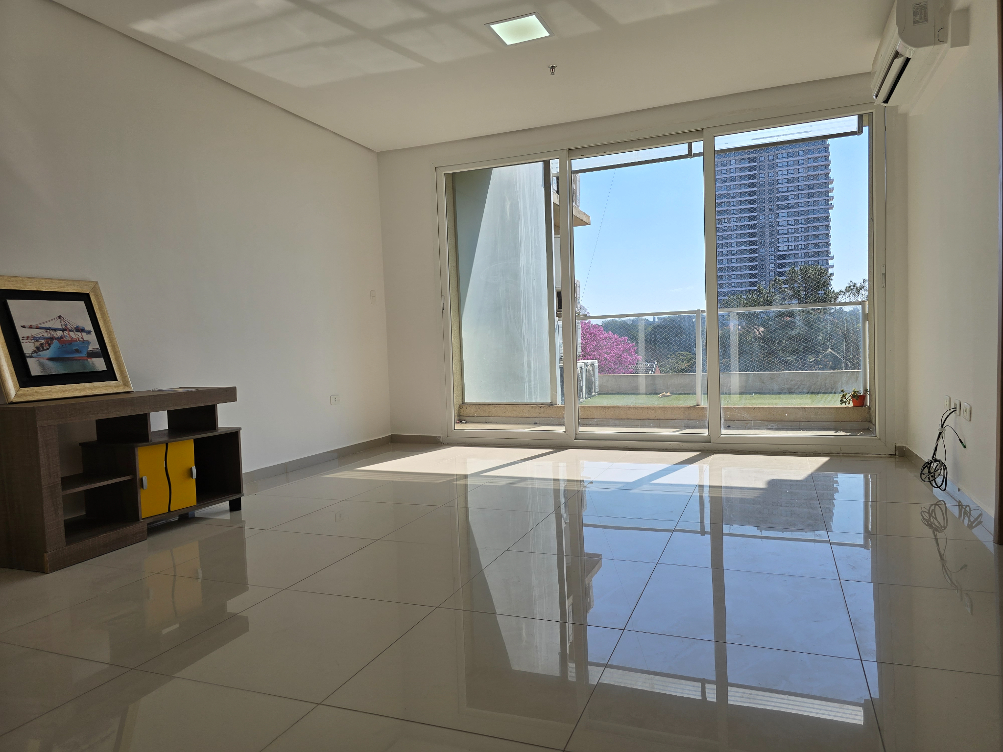 DEPTO + COCHERA - A PRECIO DE OFERTA - SOBRE SANTISIMA TRINIDAD — foto 3