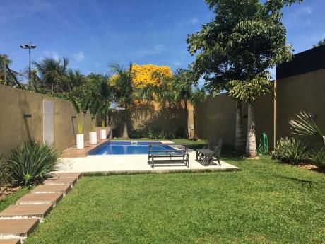 Vendo Casa Zona Barrio Jara 4 Dormitorios Reciclada Con Piscina
