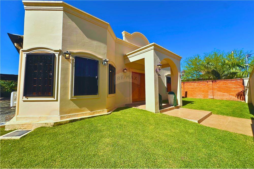 HERMOSA CASA EN PUERTA DEL LAGO SAN BERNARDINO — foto 2