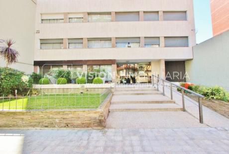 Excelente Apto En Pocitos, Casi Rambla; 3 Dorm, 2 Baños, Amplia Cocina; Garaje.