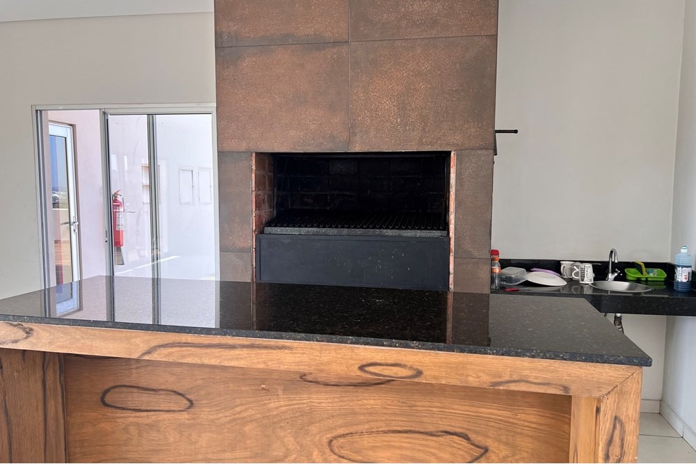 Vendo departamento de 2 dormitorios y 2 cocheras en Mburucuyá — foto 3