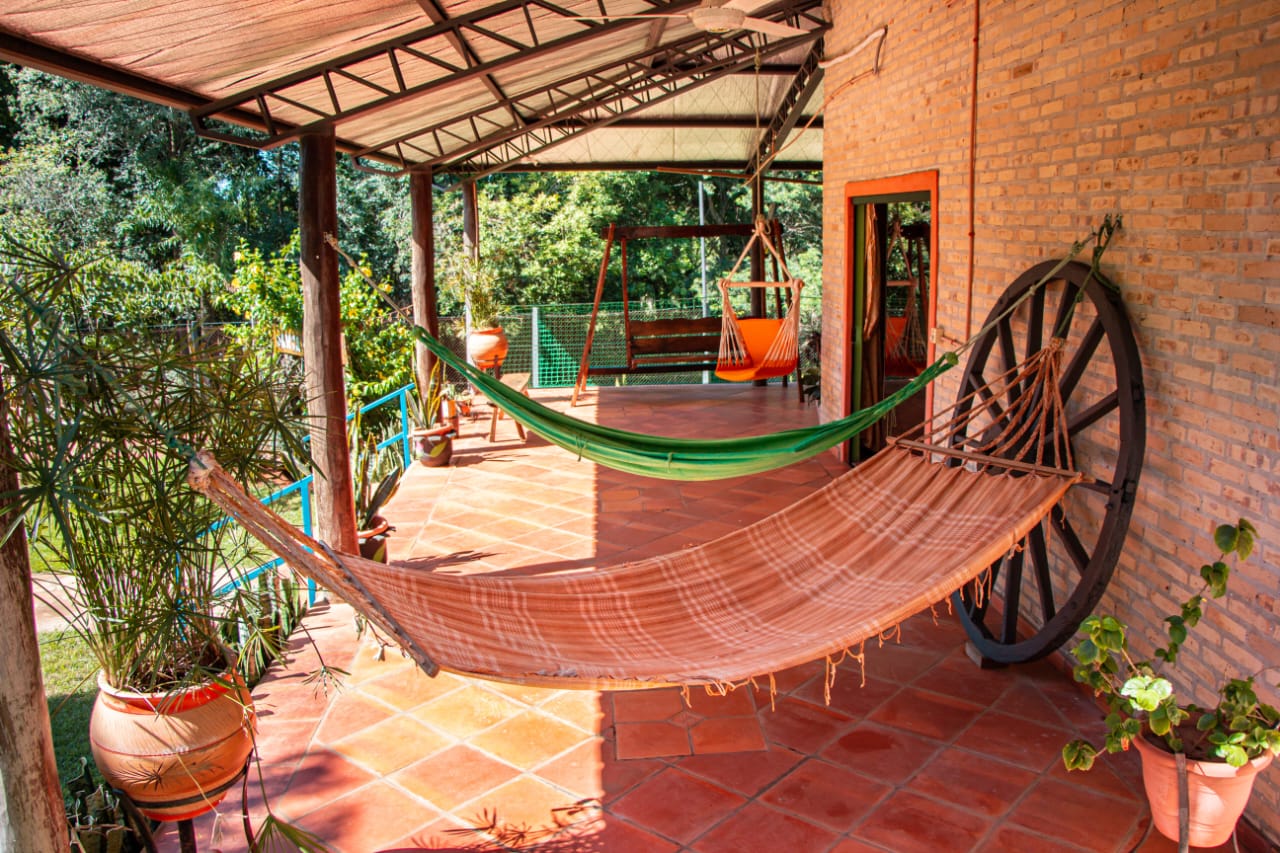 VENDO CASA DE VERANO TOTALMENTE AMOBLADA EN ATYRA IDEAL PARA RETIROS — foto 3