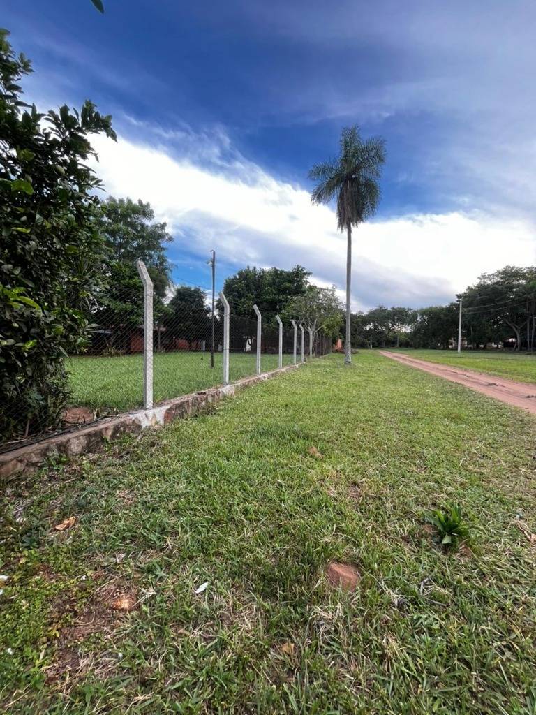 VENDEN 3 TERRENOS JUNTOS CON CONSTRUCCIÓN – ALTOS — foto 3