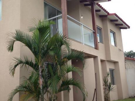 Casa En Urbanización || T: 360 C: 280 || $us 138.000.-