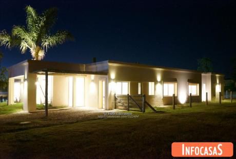 Casa A Estrenar En Barrio Cerrado